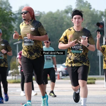 Runner Photo 6807351