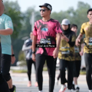 Runner Photo 6807363