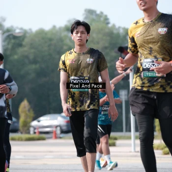 Runner Photo 6807376