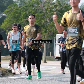 Runner Photo 6807379