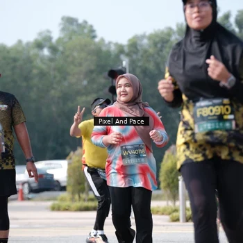 Runner Photo 6807385