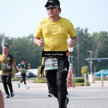 Runner Photo 6807401