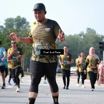 Runner Photo 6807404
