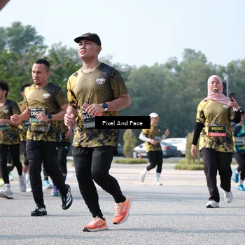 Runner Photo 6807405