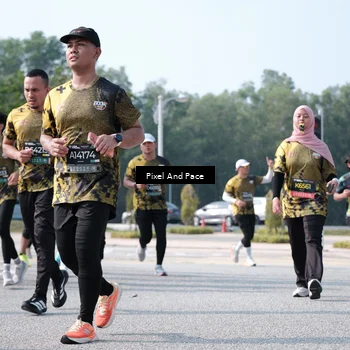 Runner Photo 6807414