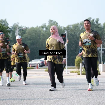 Runner Photo 6807420