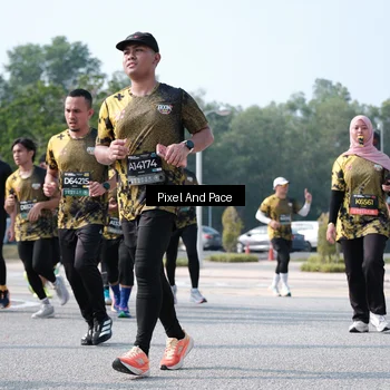 Runner Photo 6807421