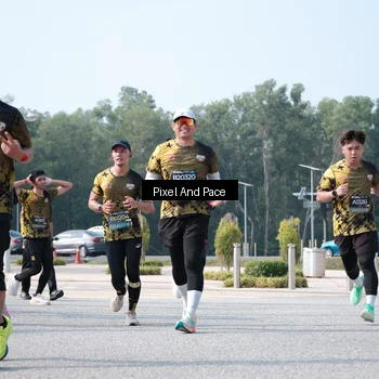 Runner Photo 6807428
