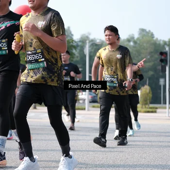 Runner Photo 6807453