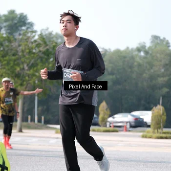 Runner Photo 6807458