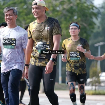 Runner Photo 6807502