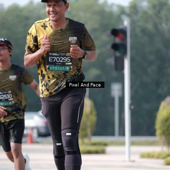 Runner Photo 6807503