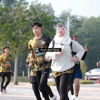 Runner Photo 6807553
