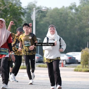 Runner Photo 6807556