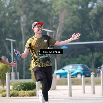 Runner Photo 6807598