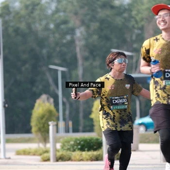 Runner Photo 6807605