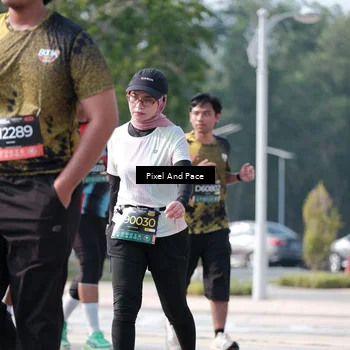 Runner Photo 6807644