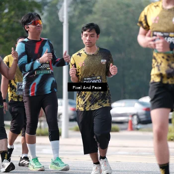 Runner Photo 6807654