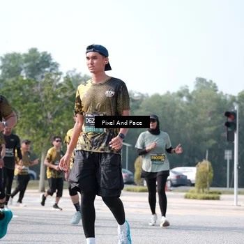 Runner Photo 6807695