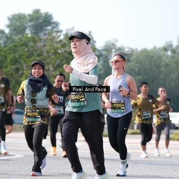 Runner Photo 6807723