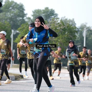 Runner Photo 6807725