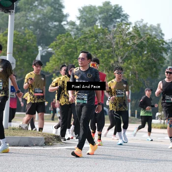 Runner Photo 6807734