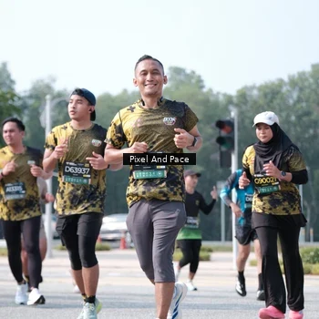 Runner Photo 6807737