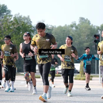 Runner Photo 6807742