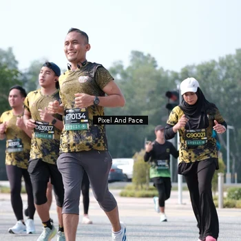 Runner Photo 6807743