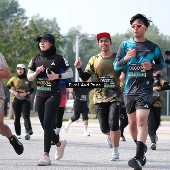 Runner Photo 6807751