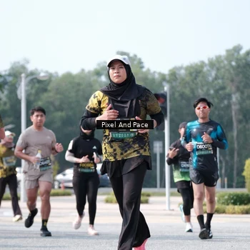 Runner Photo 6807755
