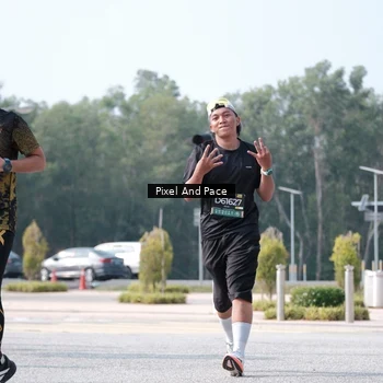 Runner Photo 6807759