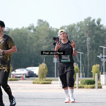 Runner Photo 6807762