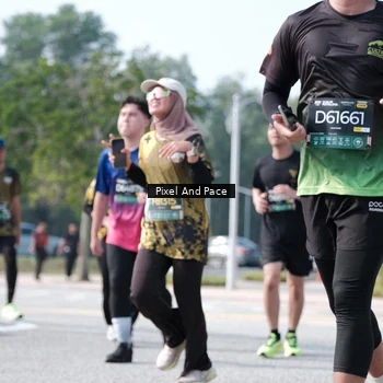Runner Photo 6807768