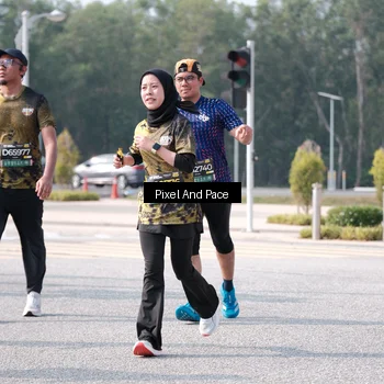 Runner Photo 6807790