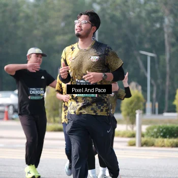 Runner Photo 6807828
