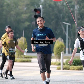 Runner Photo 6807871
