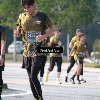 Runner Photo 6807875