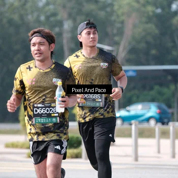 Runner Photo 6807888
