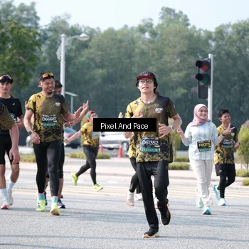 Runner Photo 6807940
