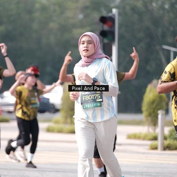 Runner Photo 6807946