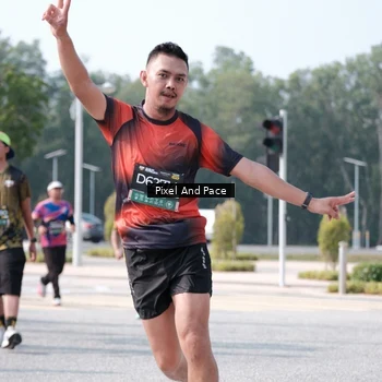 Runner Photo 6807992