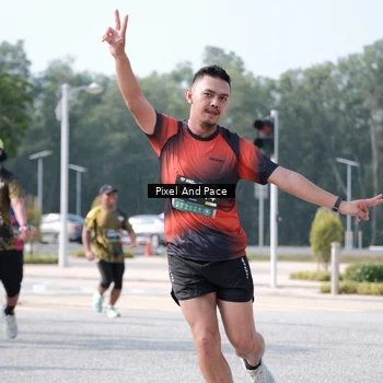 Runner Photo 6807995