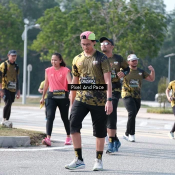 Runner Photo 6807998