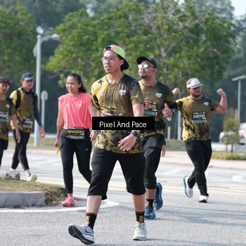 Runner Photo 6808007
