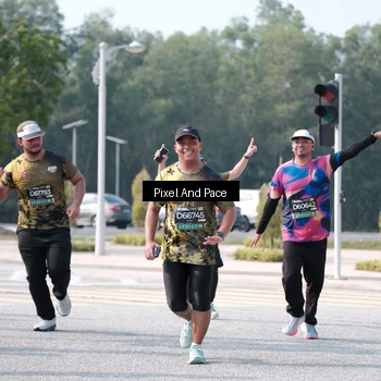 Runner Photo 6808009