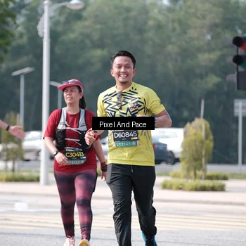 Runner Photo 6808031