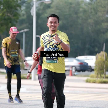 Runner Photo 6808037