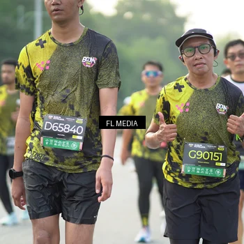 Runner Photo 6809035