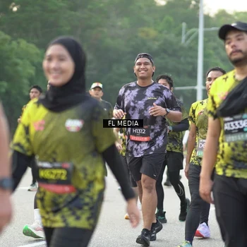 Runner Photo 6809041